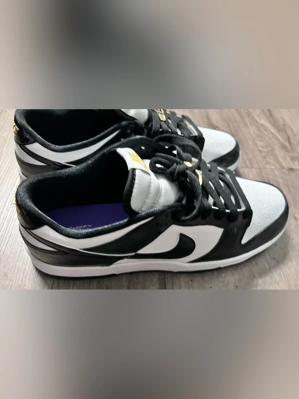 Nike nib nwt Black & White Patent Low-Top Sneakers gold lace holder center shoe